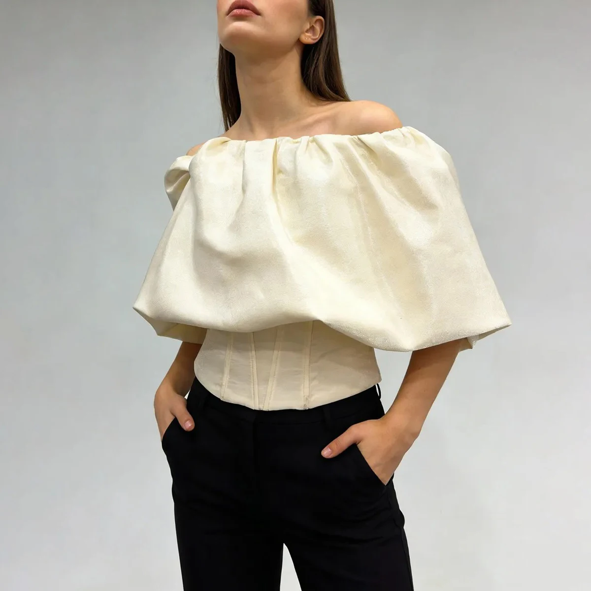 

BJTZ 2026, весенне-осенняя женская рубашка с открытыми плечами, блузка с коротким рукавом, однотонные утягивающие облегающие топы, модные универсальные новые