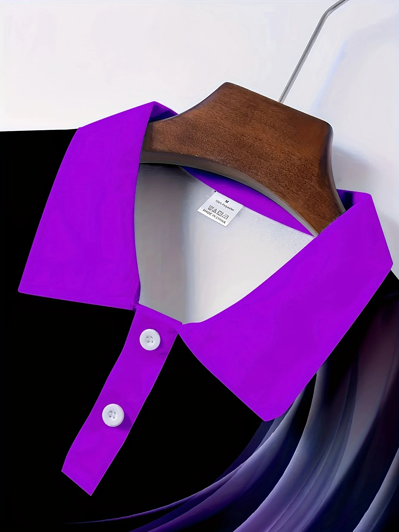 Kurzärmliges, lässiges und bequemes Poloshirt für Herren in Purple Line – Detail 1