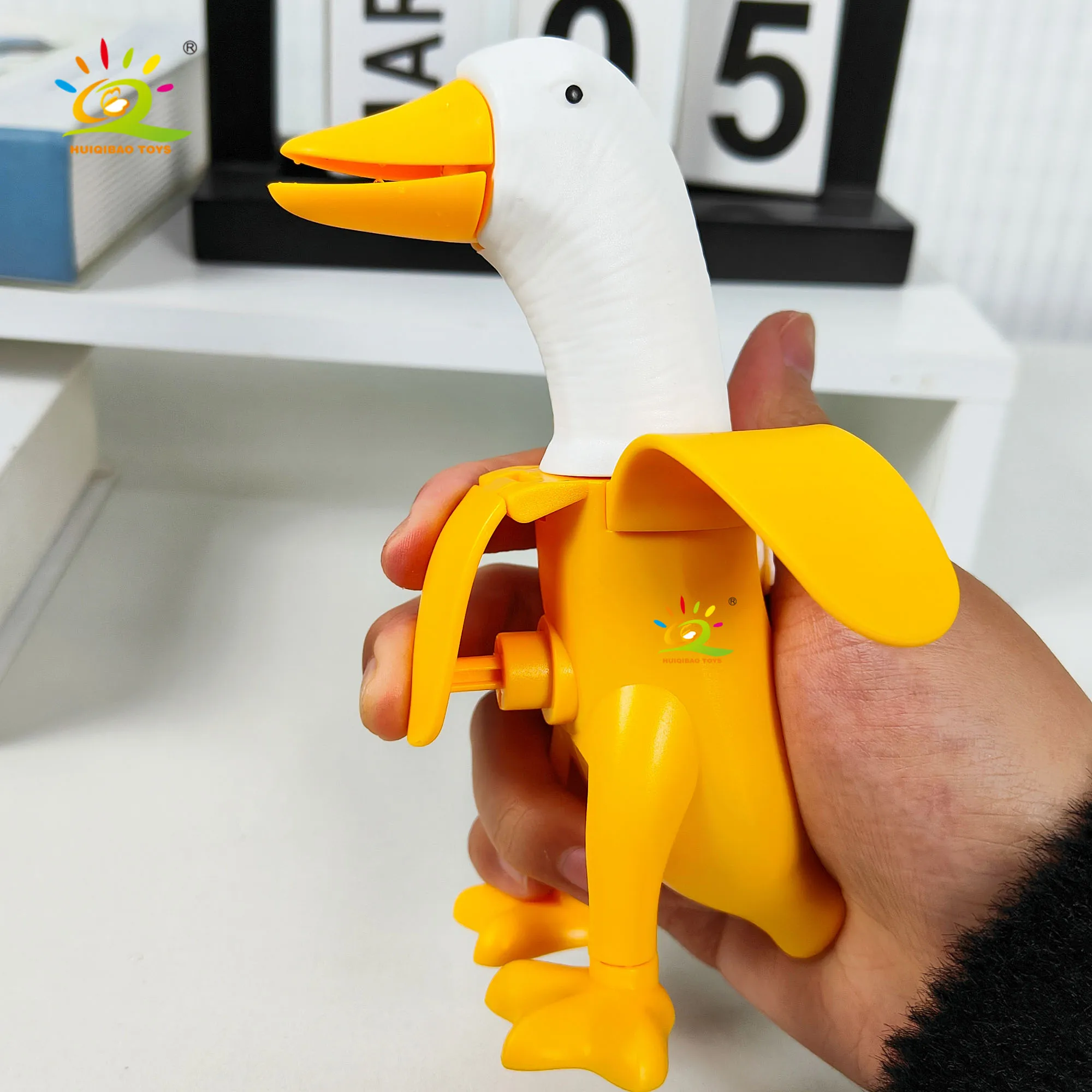 مسدس مياه جديد على شكل حيوانات كرتونية للأطفال، مسدس مياه لطيف على شكل بطة الموز، مسدس مياه صيفي للحفلات الخارجية، ألعاب مسدس مائي