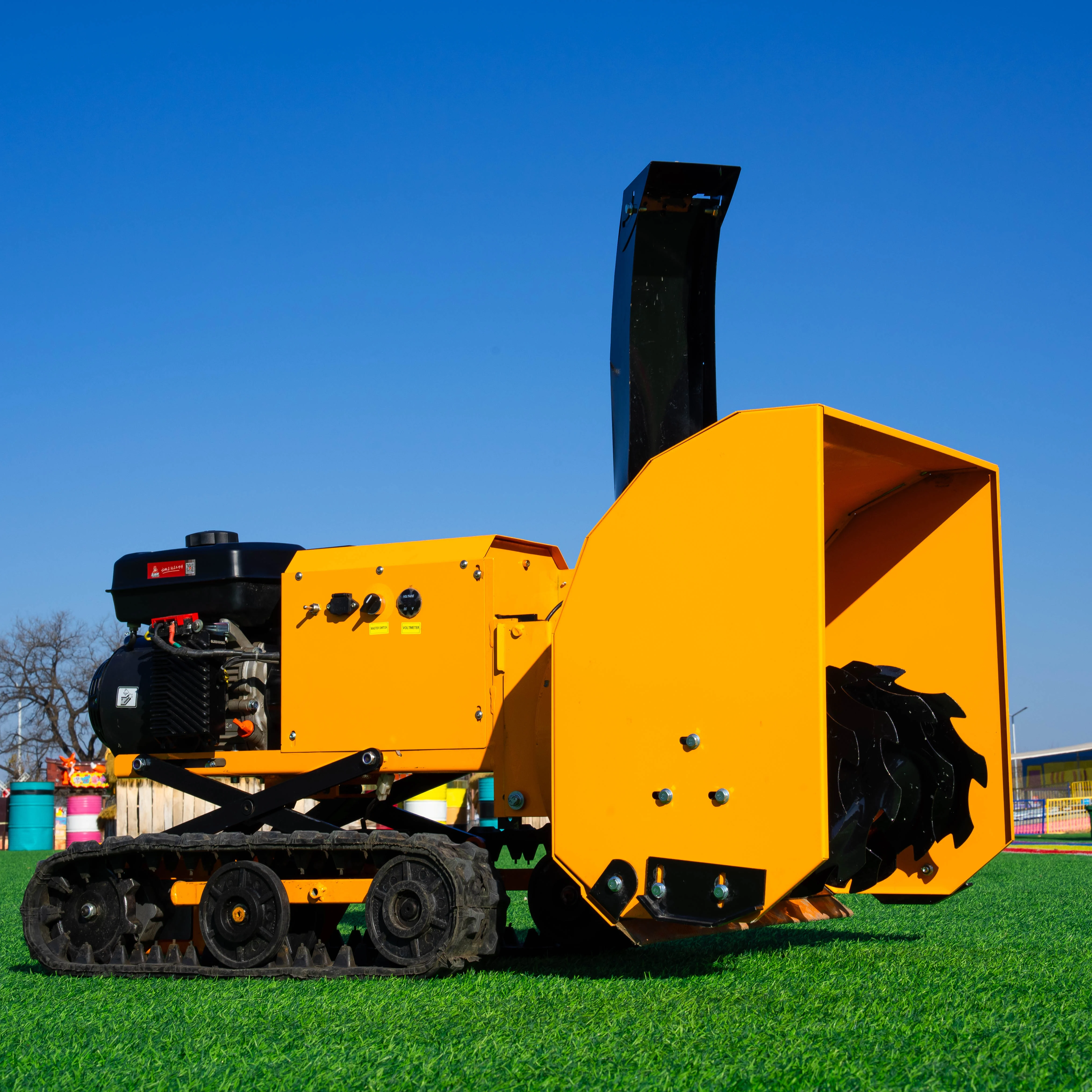 Municipal Engineering Industrial Grade DIY Home Remote Control Snow Thrower Cordless 4-Stroke Snow Plow Crawler Type