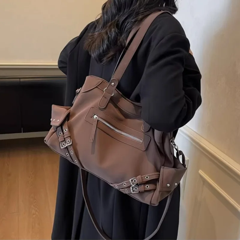 Y2K Retro Rivet Buckle Decor Shoulder Bag Women's Multi Side Pockets Adjustable Detachable Strap Daily Streetwear Handbag Purse