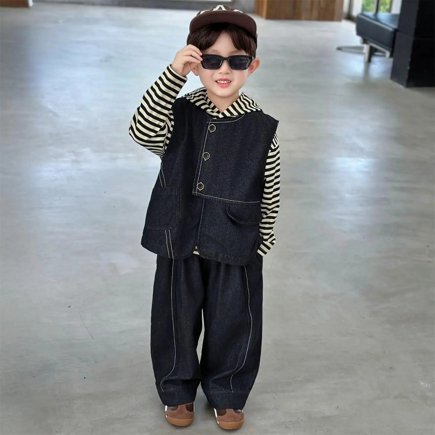 2026 New Boys Denim Vest Set Autumn Kids Hooded T Shirt Korean Style Cool Casual Outerwear for Children Spring Fall Clothing