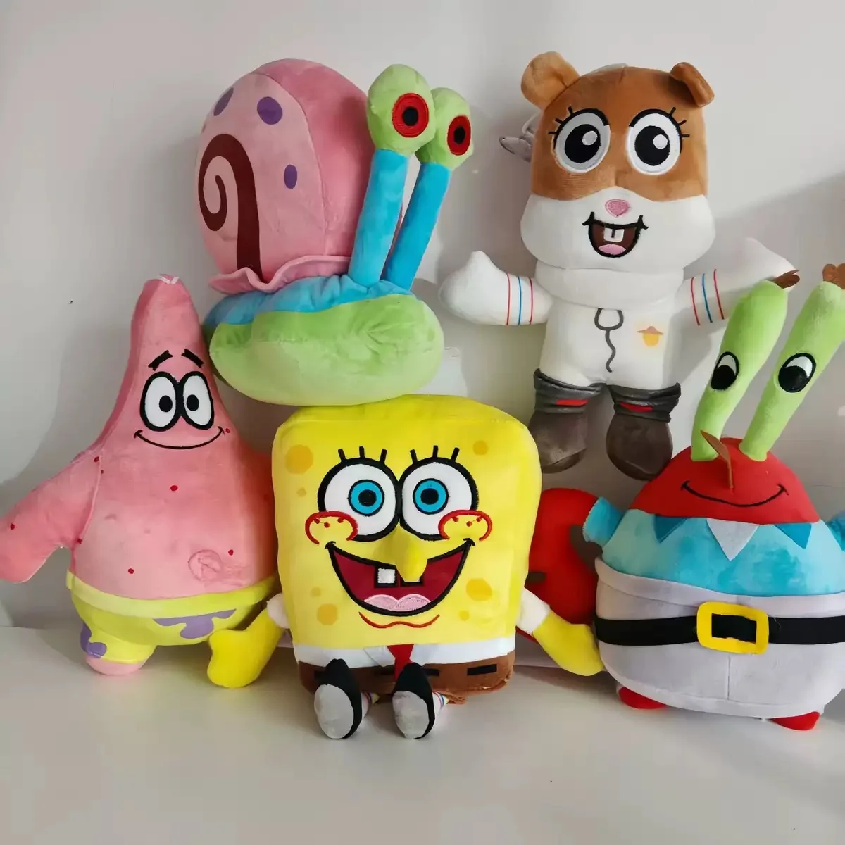 

Whosale Doll Spongebob Squarepants Patrick Star Squidward Eugene Krabs Gary Kawaii Cartoon Stuffed Plush Toys Birthday Gift