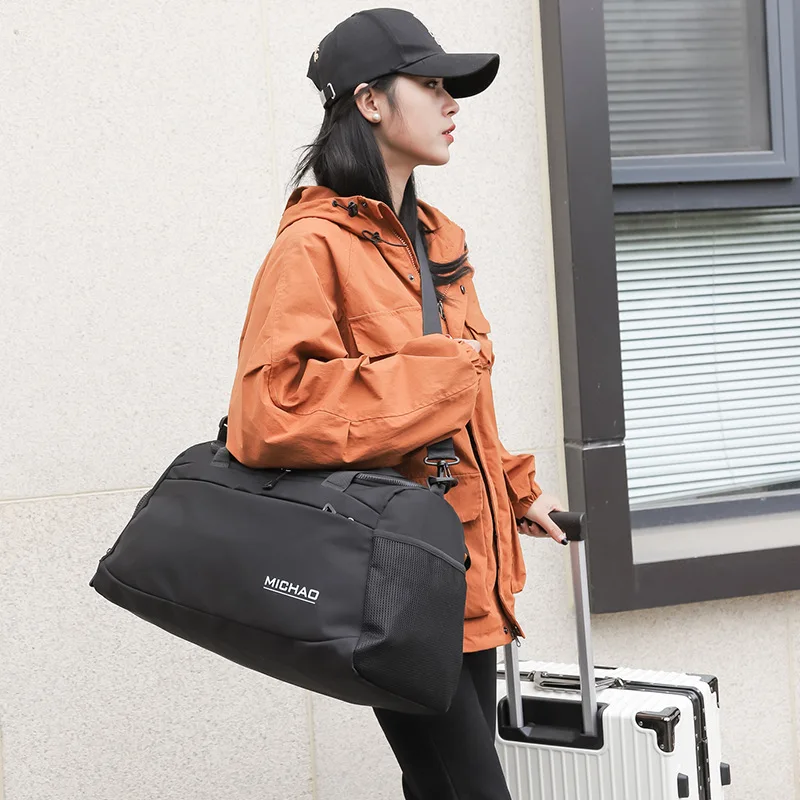 Handheld Travel Bag, Multi-Purpose Large Capacity Dry Wet Separation Lightweight Swimming And Fitness Bag, B438