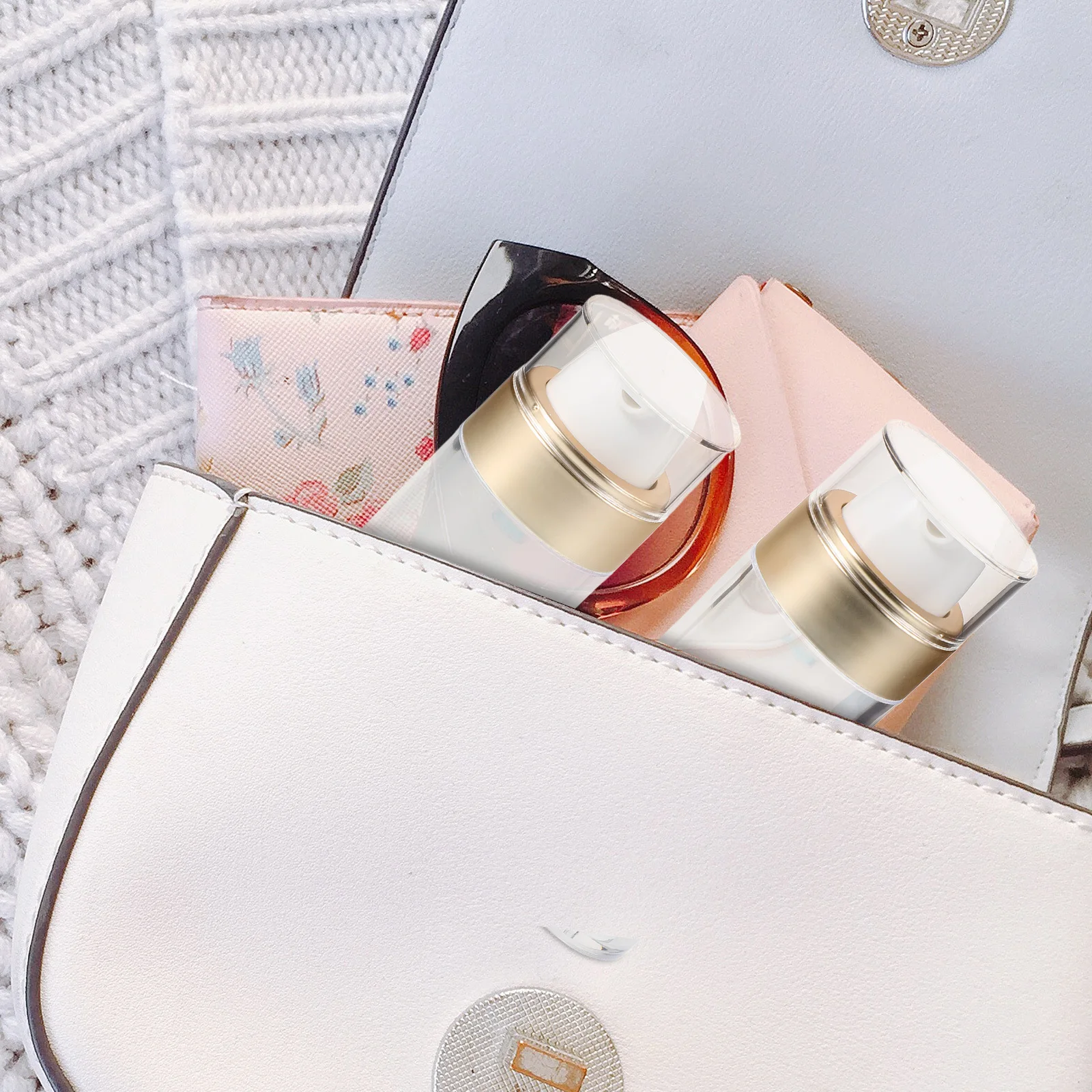 

2Pcs 30Ml 50Ml Travel Lotion Dispenser Airless Pump Bottle Portable Moisturizer Container Empty Cosmetics Dispenser Face Cream