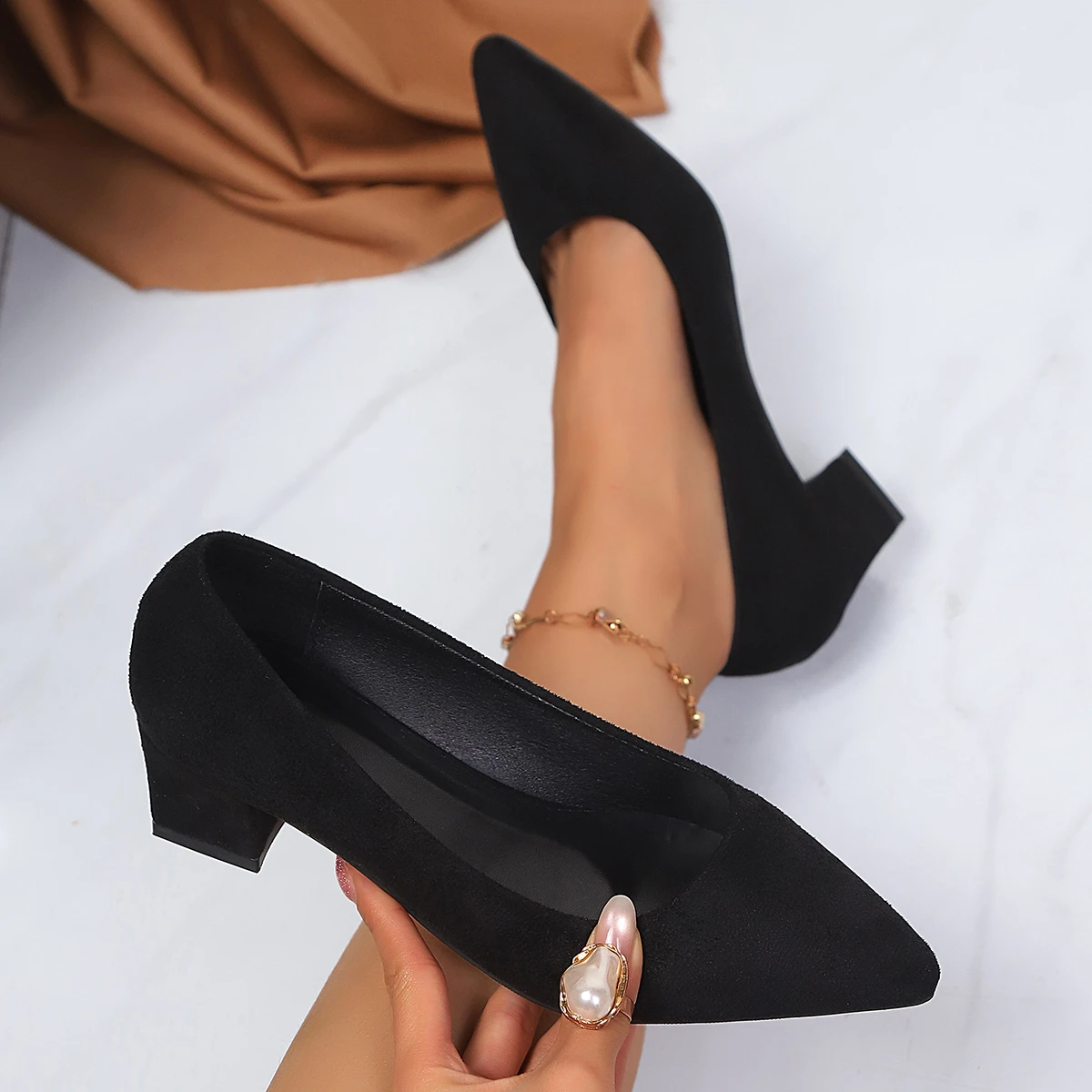 

Designer New Chunky Heels Women Pumps Shoes Students and Mom Beige Suede Wedding Party Leisure Square Heels Plus Size 42