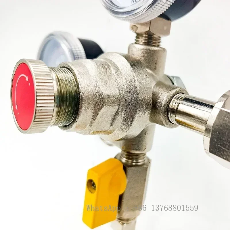 Primary CO2 Regulator Manifold Draft Beer 4-way With High Pressure Hose