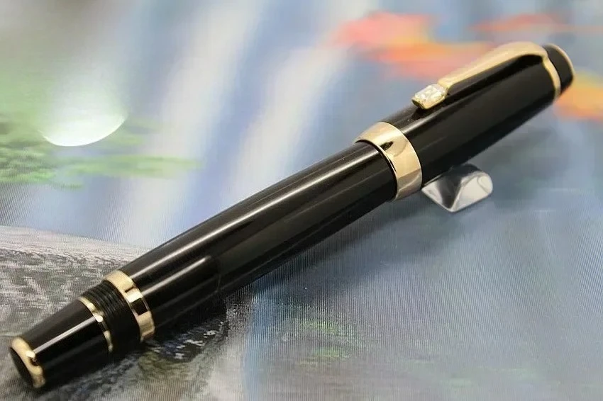 

High Quality Bohemia Stone Rollerball Gel Pen Roller Ball Ink Pen black resin Fountain Pen
