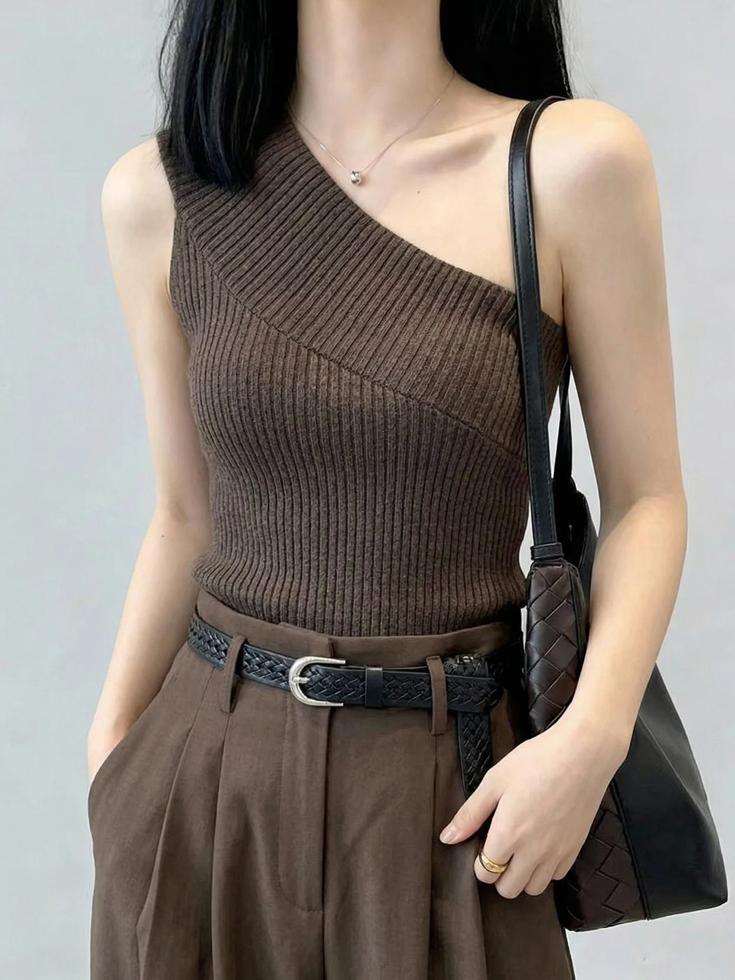 

Slim Fit Pure Color Knitted Vest Women's Summer Trend Sleeveless Top Commute Style Regular Length Pure Material Outerwear