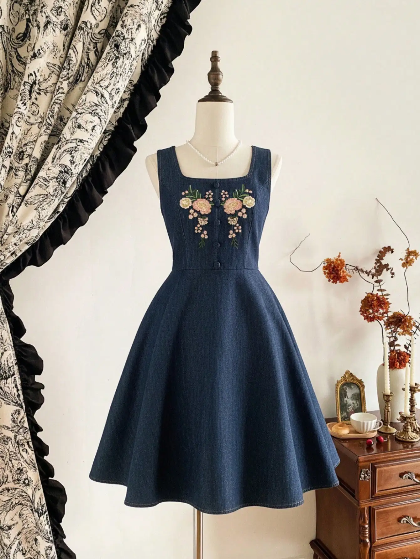 

Винтажное джинсовое платье без рукавов с вышивкой и пуговицами, А-силуэт, длина до колена