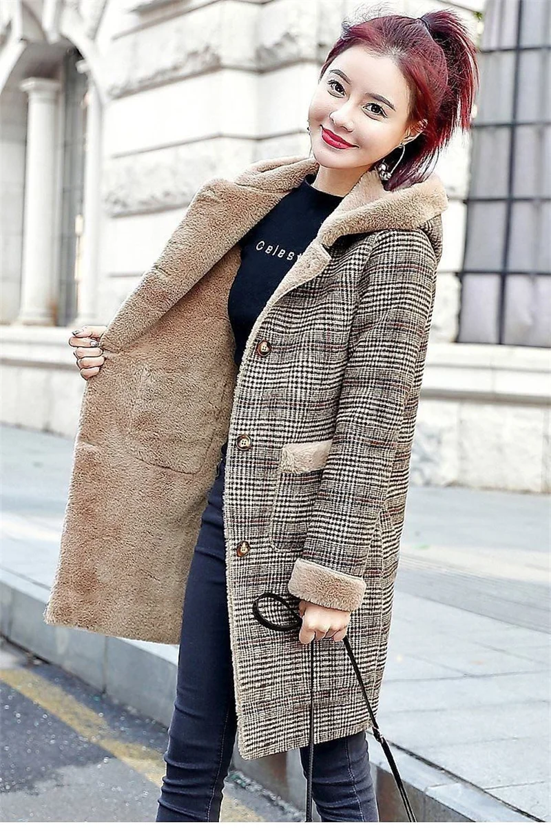 Women\'s Plaid Wool Coat Thick Velvet Thickened Warm Mid-Long Jackets Hooded Warm Woolen coat Ladies Winter Jacket Faux Fur Coat
