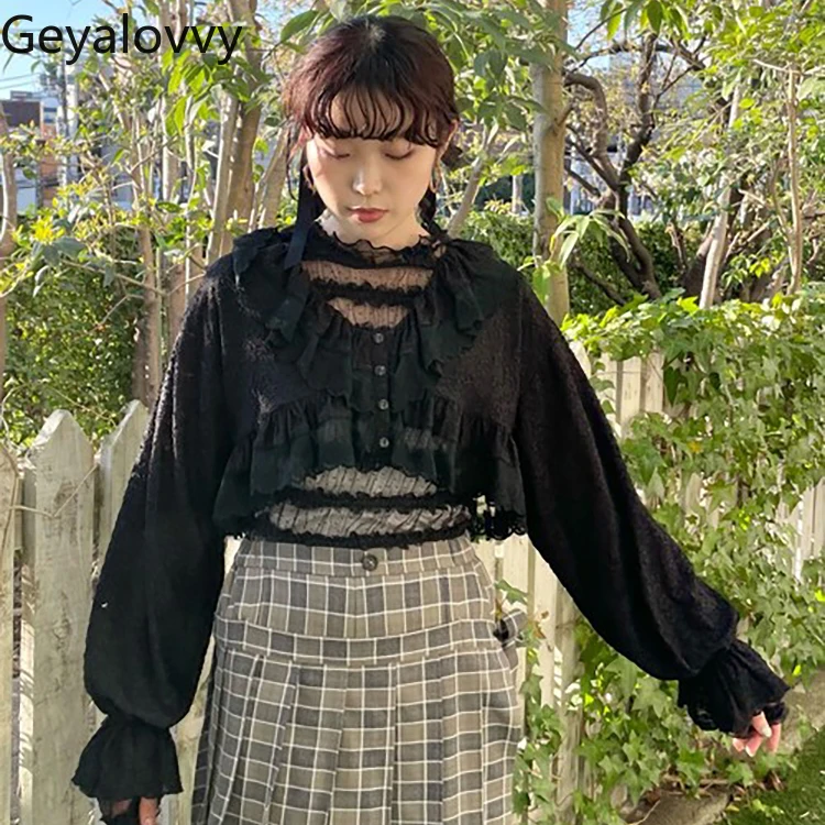 ญี่ปุ่นโปร่งใสเล็กน้อยลูกไม้ Splicing สั้นแขนยาวเสื้อสเวตเตอร์ถักด้านนอกภาษาฝรั่งเศสคําผู้หญิงฤดูใบไม้ผลิและฤดูร้อนเสื้อ