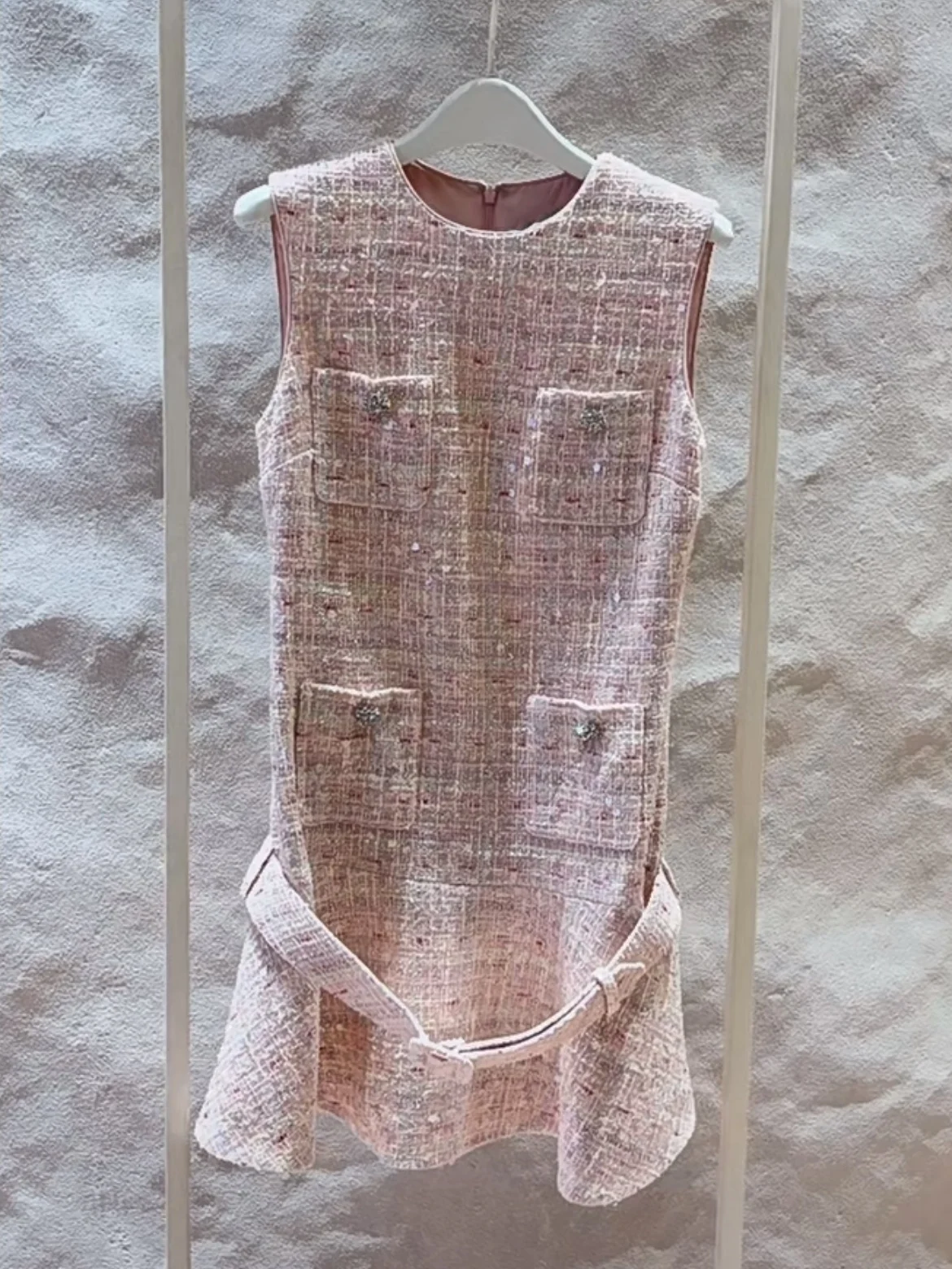 

Early Spring Pink Shiny Sequin Thick Tweed Sleeveless Lace Trim Dress HEIDD SP2026 Luxury Style round Neck City Commute Daily...