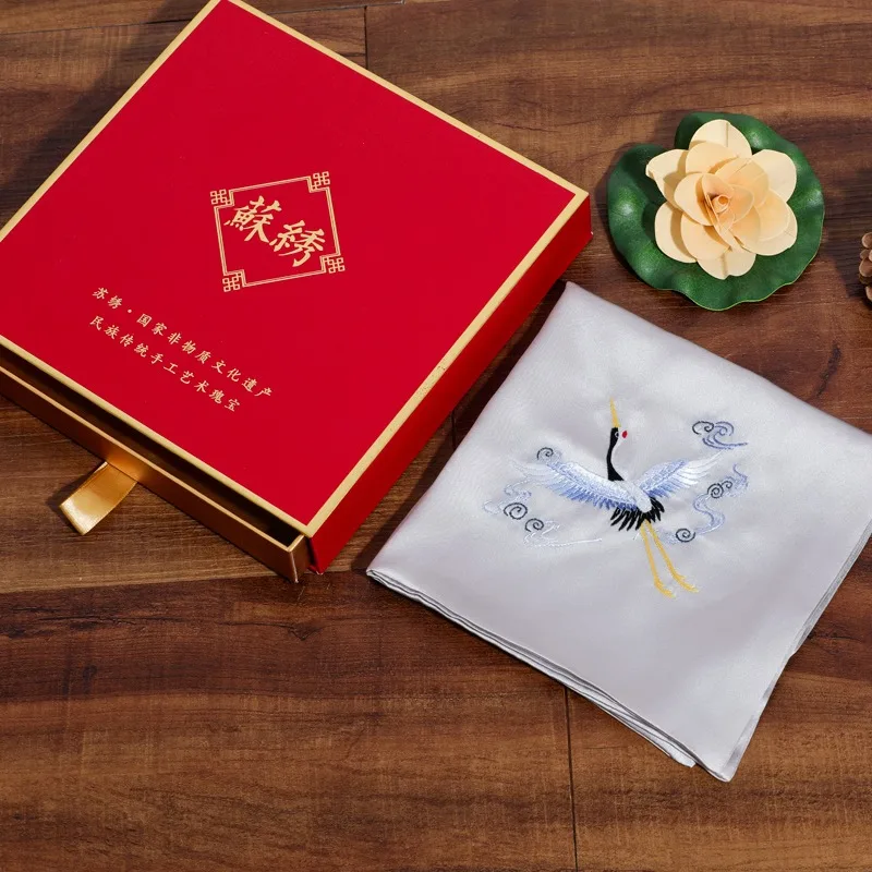 المرأة منديل الحرير اليد التطريز وشاح حريري مخصص هدية سوتشو الحرير مربع وشاح الرجال منديل