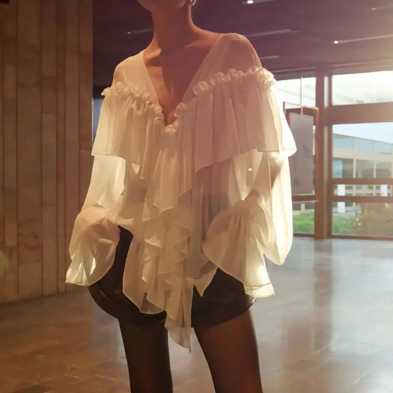 Combhasaki Camicie a maniche lunghe chic da donna Tinta unita con volant Camicette in chiffon con scollo a V profondo Vestibilità ampia Top trasparenti casual Streetwear