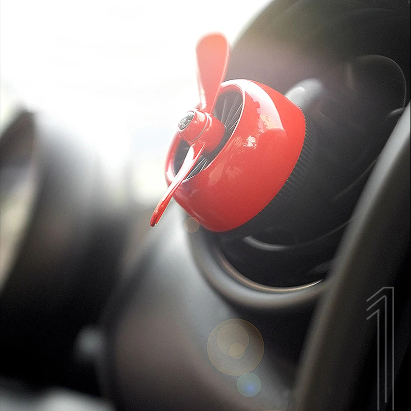 سيارة تنفيس العطر المروحة الناشر إعادة الملء الصلبة رائحة أقراص القضاء على الرائحة معطّر الهواء لمرسيدس BMW أودي فولفو