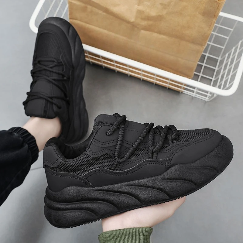 

Черная дышащая мужская спортивная обувь на толстой платформе с сетчатым верхом, высокое качество на распродаже, трендовые мужские повседневные кроссовки 2025 года