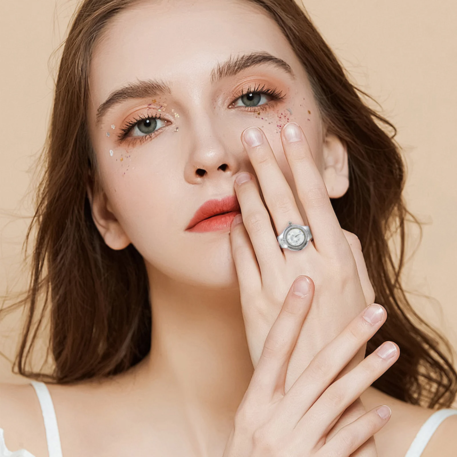 ساعة صغيرة بحلقة إصبع للنساء، إكسسوار مجوهرات عصري، تصميم إبداعي، عرض وقت واضح، خفيف الوزن ومريح #1