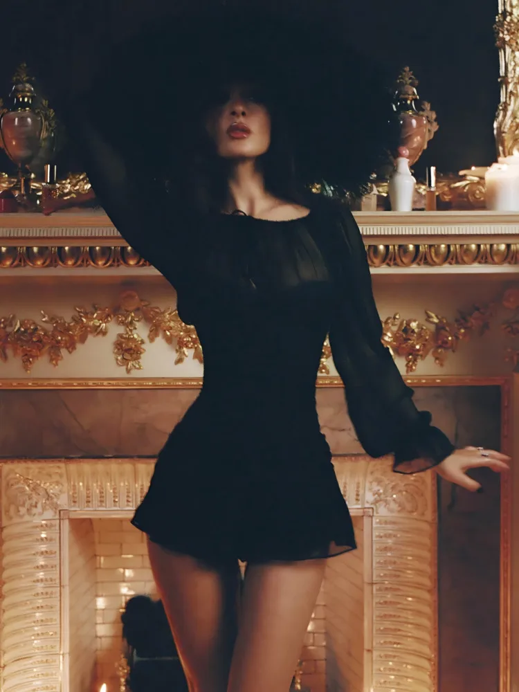 Articat, camiseta de manga larga con tirantes de malla a la moda para mujer, camiseta Sexy ajustada con perspectiva para primavera 2025, camiseta nueva, ropa de calle de estilo