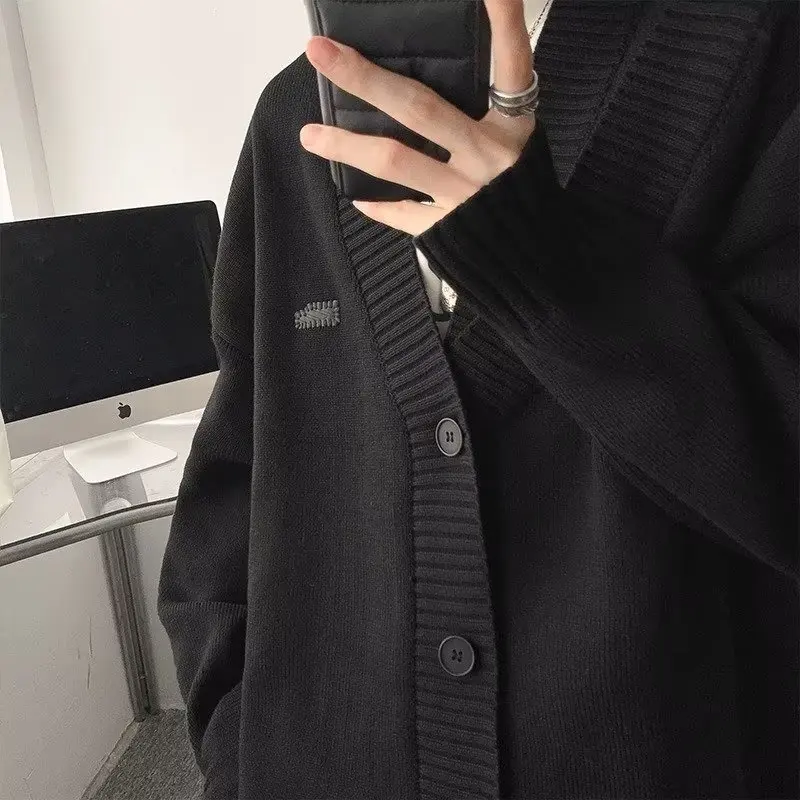 

Loose Fit Men's round Ne Knitwear Autumn Winter plus Size 250 Pou Hong Kong Sle Color Simple Open Cardigan Trend...