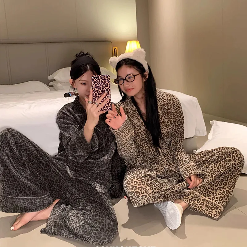 

Women's Velvet Fleece Leopard Print Cardigan Girl's Pajama Set Loungewear Sleepwear Loose Two-Piece Home Clothing Autumn Winter