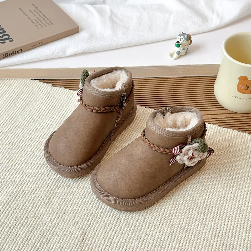 

Children Short Boots with Cute Flowers Kids Snow Boots Thick Fur Soft 2025 Winter New Girls Ankle Boots Versatile Sweet Non-slip