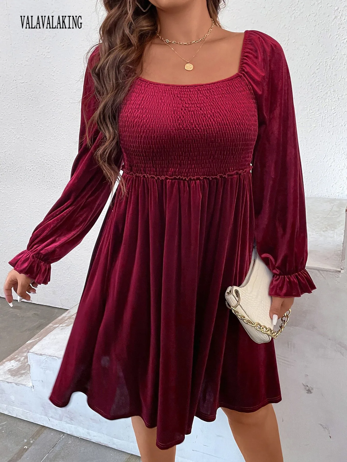 2025 Winter Wine Red Velvet Plus Size Dress Women Square Collar Long Sleeve Dress Ladies Large Pleated Short Evening Party Dress