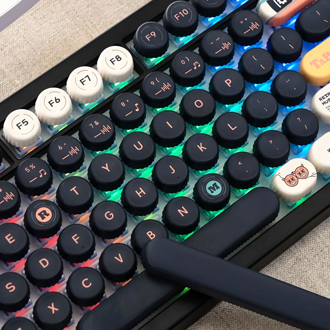 

Milk Cover Shaped Custom Keycaps PBT Thermal Sublimation Rock Cat Keycap Set Retro Black Game Key Caps DIY Mechanical Keyboard