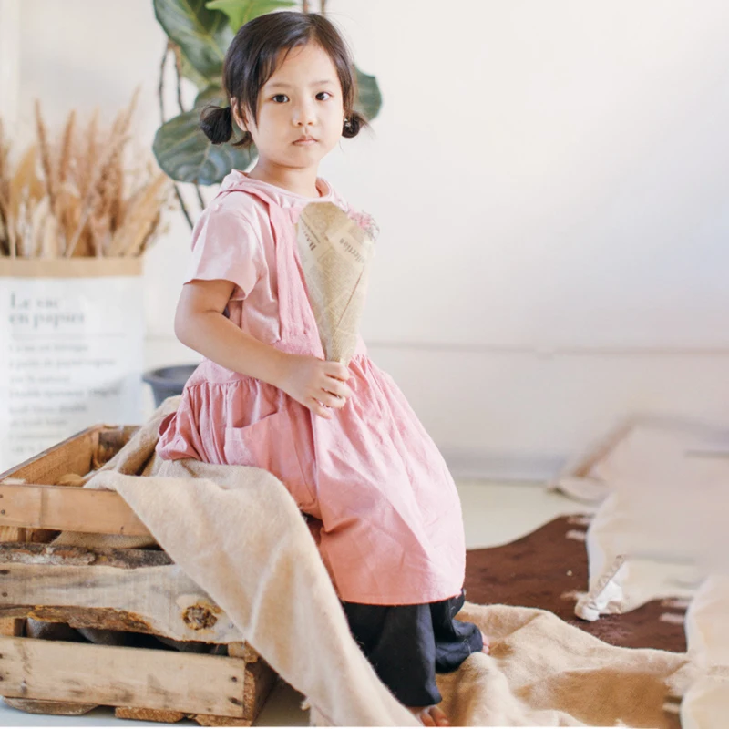 

Kids Apron Adjustable Chef Apron Cotton Cooking Soft Comfort Pinafore Apron with 2 Pockets for Children Baking