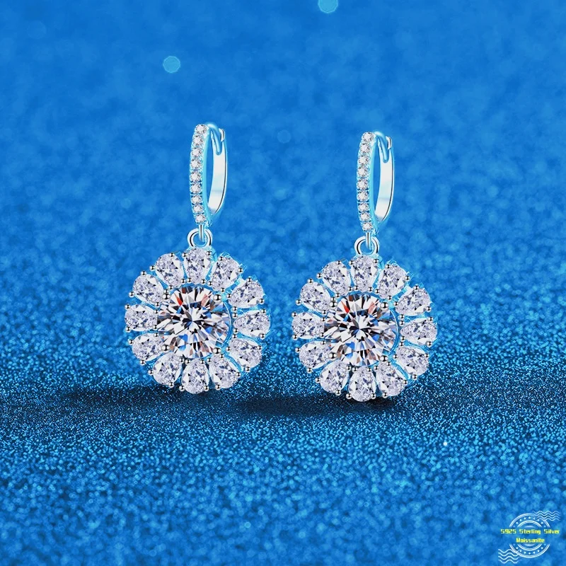 

4,0 карата Муассанит S925 Стерлингового Серебра Зажимы для Женщин Покрытые Платиновые Подсолнухи Зажимы Для Ушей Ювелирные Изделия Оптом