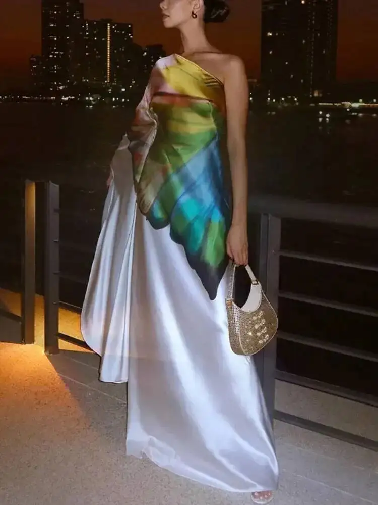 Elegantes Damenkleid mit Blumenmuster für Abschlussball und Bankett 2026 Neues Einschultriges Asymmetrisches Urlaubs-Bohemien-Strand-Maxikleid S2BL