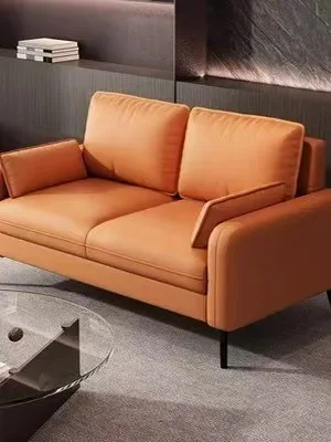 ثلاثة أشخاص صغيرة حديثة الحد الأدنى غرفة المعيشة شقة تأجير غرفة نوم مكتب صالة منطقة أريكة صغيرة