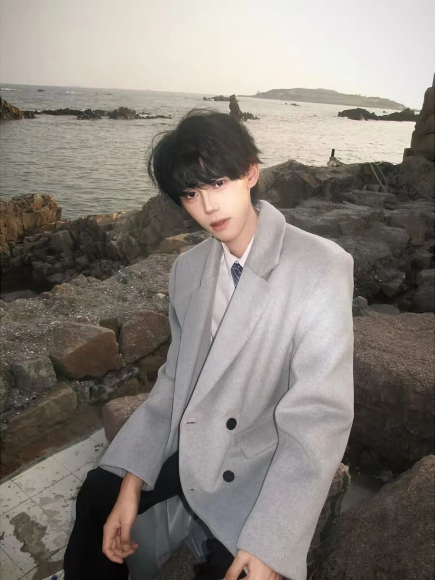 

Светло-серое мужское длинное шерстяное пальто в корейском стиле, осенне-зимнее, британская мода, премиум-класс, ветровка, молодежное, стильное