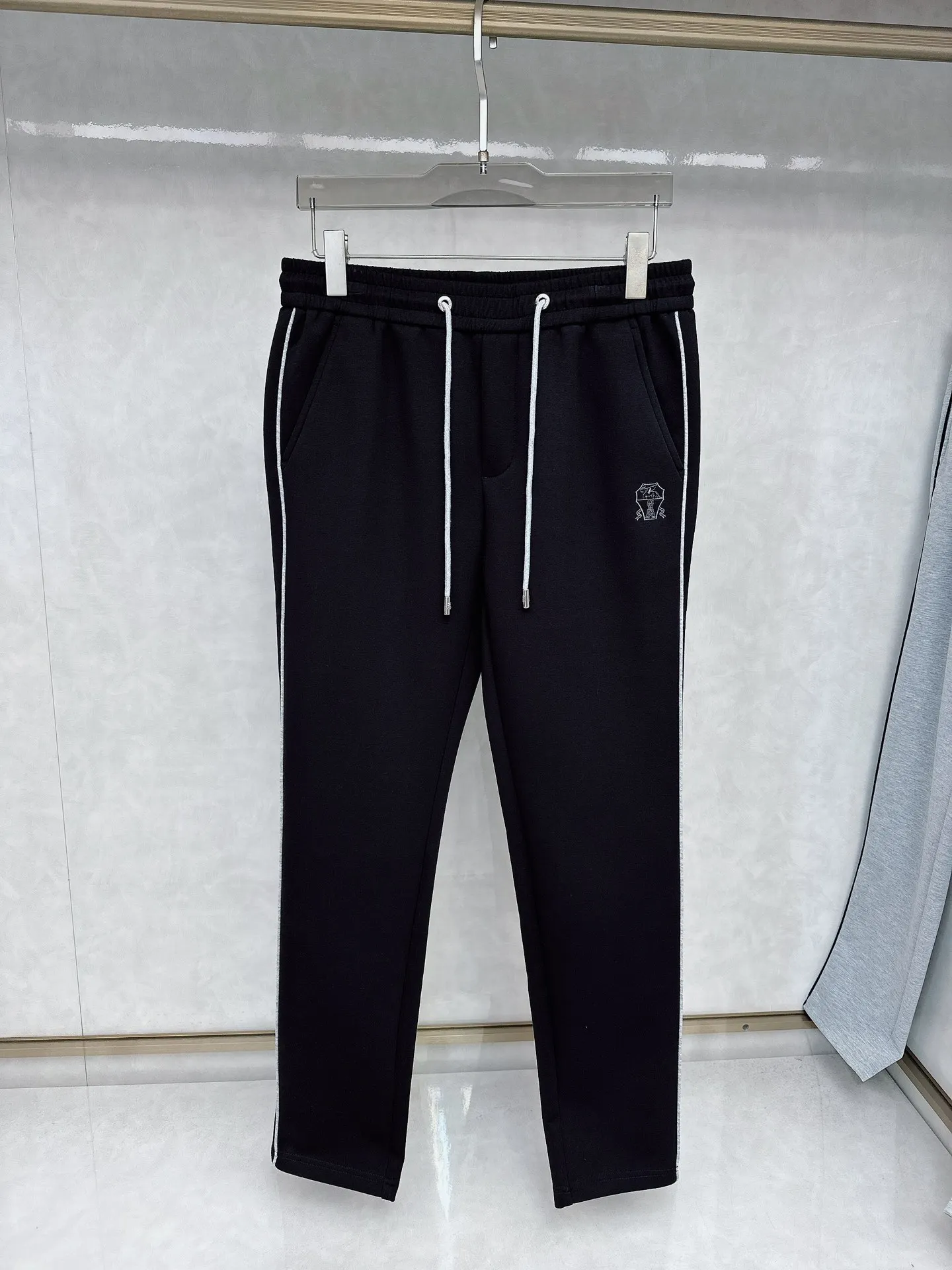 DIKU JINGMen's boutique autumn and winter new casual pants, with exquisite body craftsmanship design, perfect for stylish and ha