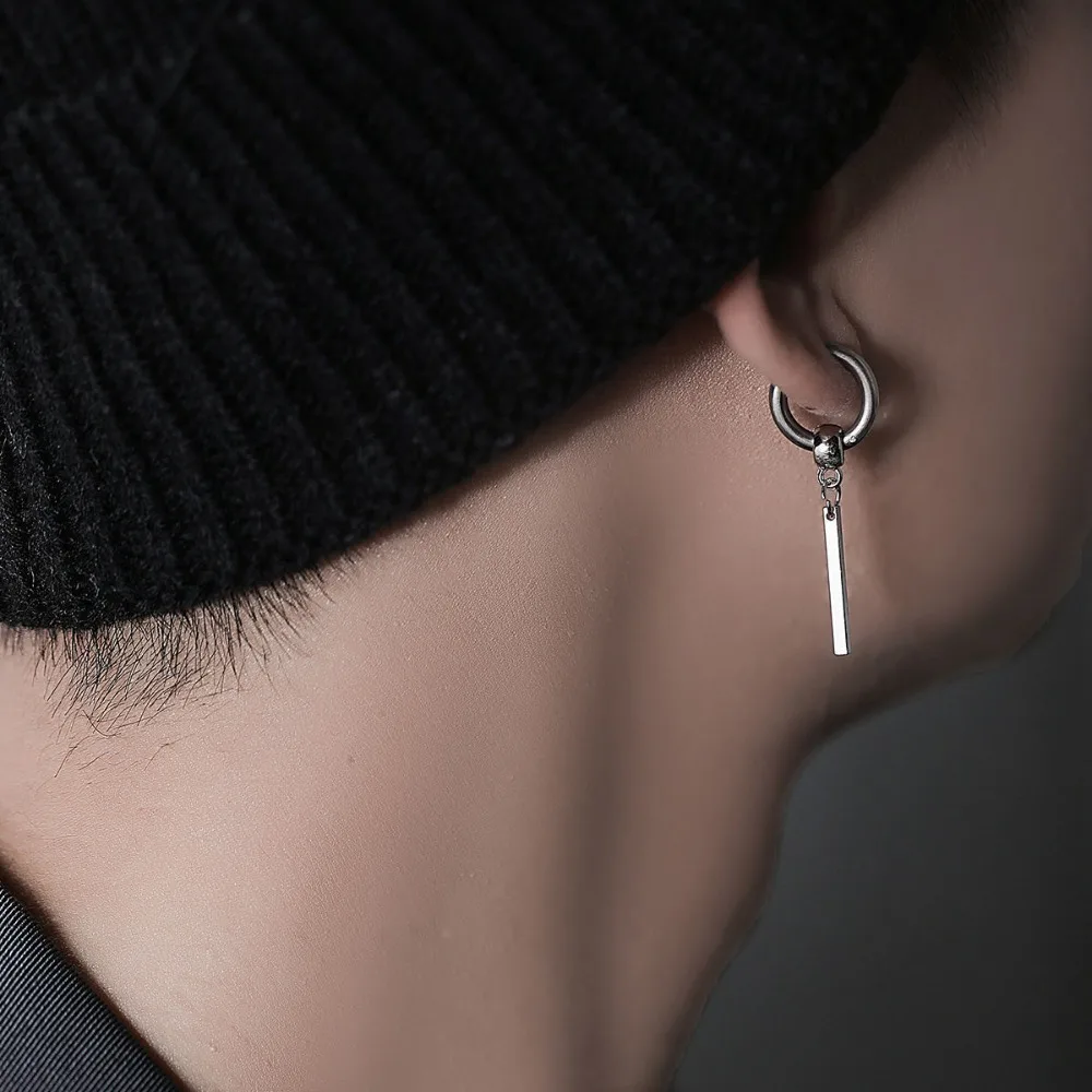 1pair Trendy and Unique Men's Earrings - Simple Yet Stylish Ear Accessories for Masculine and Tough-looking Men.