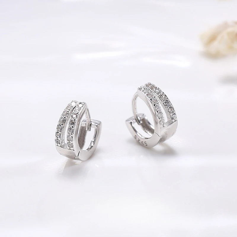 

Round Double Ear Buckle S925 Sterling Silver Temperament Micro Zircon Earrings