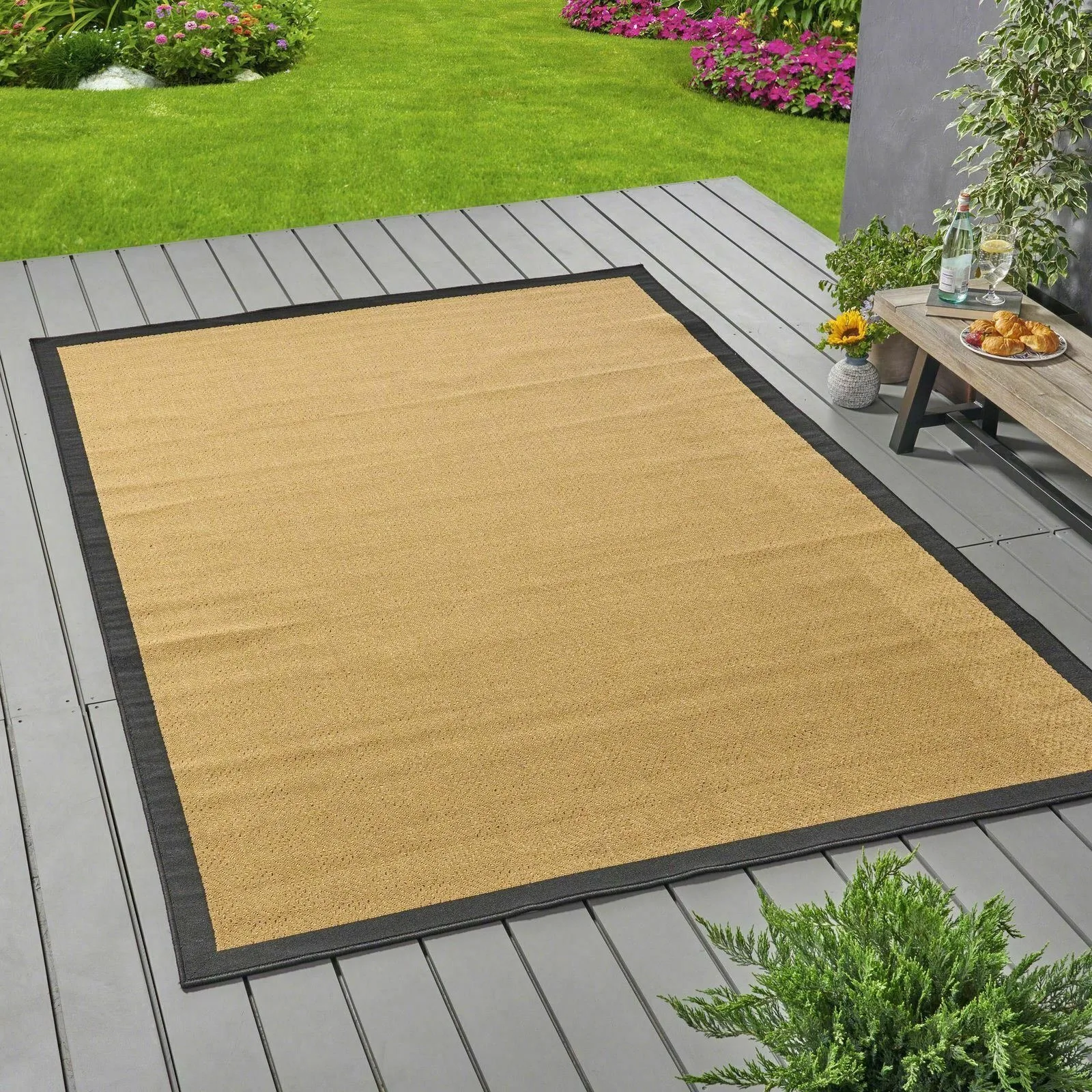 US Darcey outdoor border carpet-