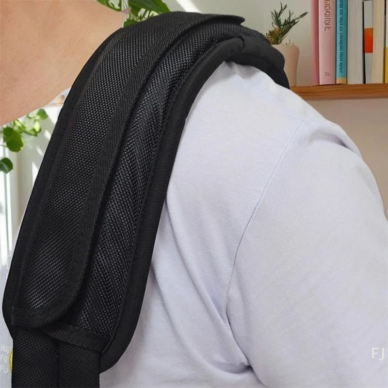 Spallacci neri premium per ridurre il peso e ampia tracolla per zainetto per un comodo trasporto di zaini