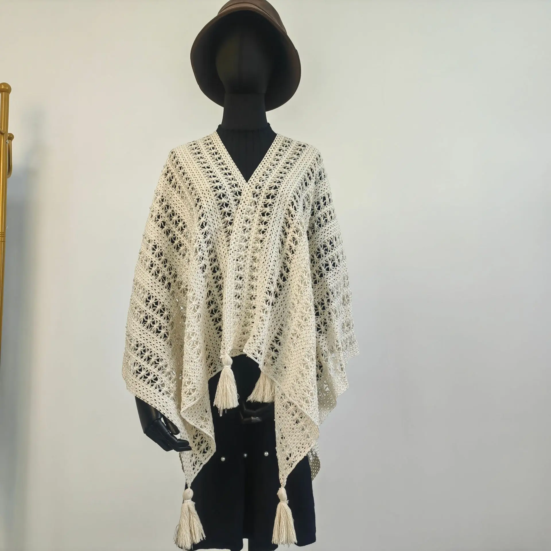 Women Poncho 2024 Summer New Knitted Hollow Split   Tassel Cape Ethnic Style Ladies Solid Outwear Decorative Beach Boho Shawl