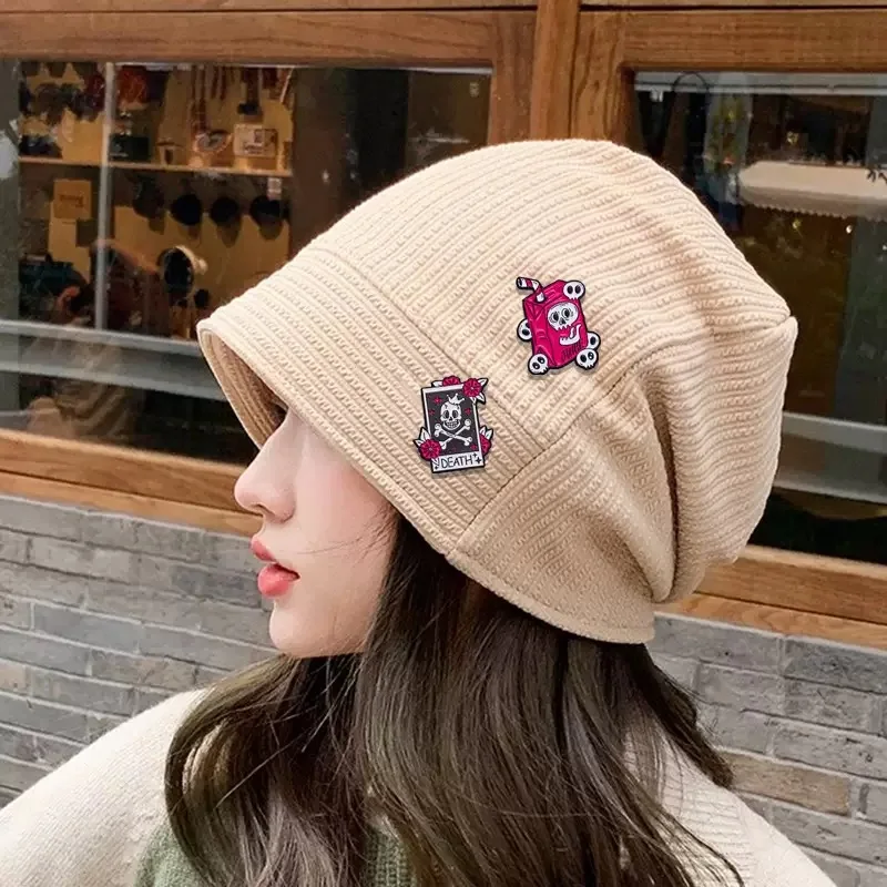 HeYe الأوروبية والأمريكية عيد الهالوين الوردي الجمجمة سلسلة شارة، الملابس، قبعة، حقيبة الظهر، وحقيبة، ومجموعة هدايا بروش - 4 قطع #3