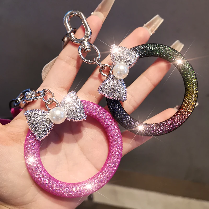 

‌Luxury Pearl Bow Phone Lanyard - Short, Durable Ring Holder for Women, Anti-Lost Outdoor