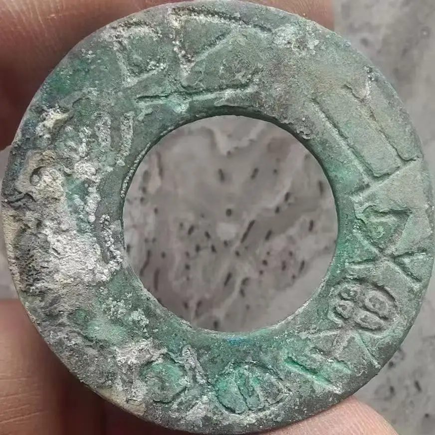 Old Copper Coin for Collection Ancient Warrior States Period Round Hole Coins Collectible Gifts