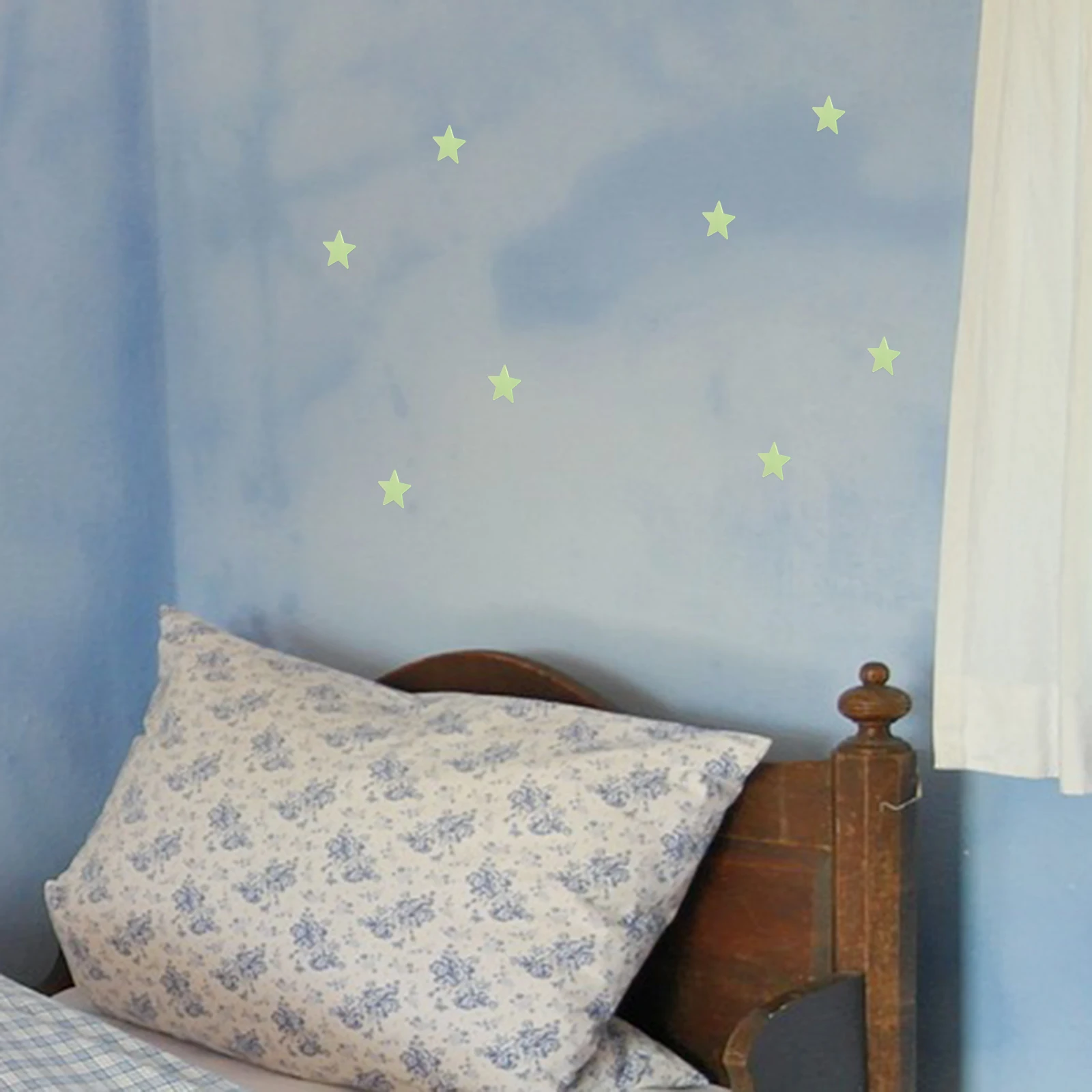 

100 Pcs Decorative Luminous Stars Wall Sticker Stickers Decals Hanging Decorations