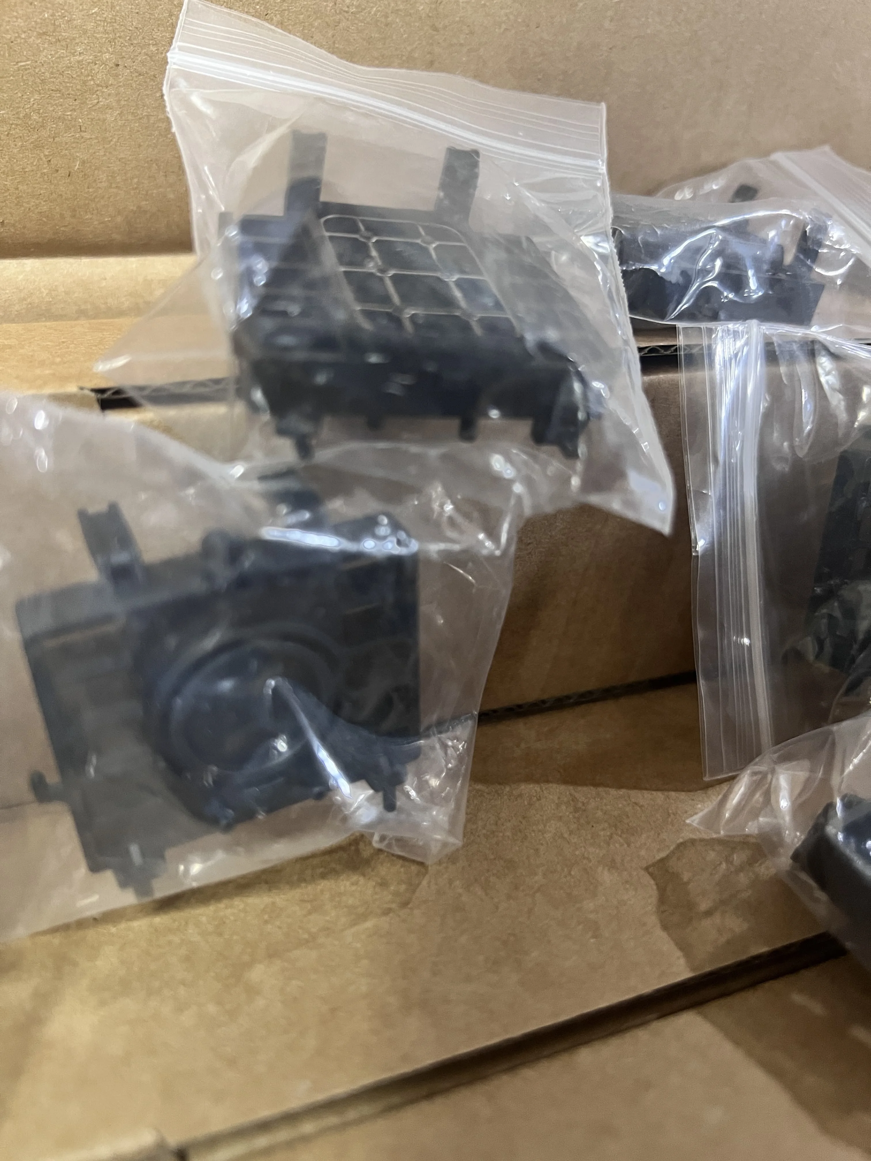 Original cap station 1390 L1800 cap top for Epson R1390 L1800 1390 1400 1430 1500W Printer Printhead Capping Station