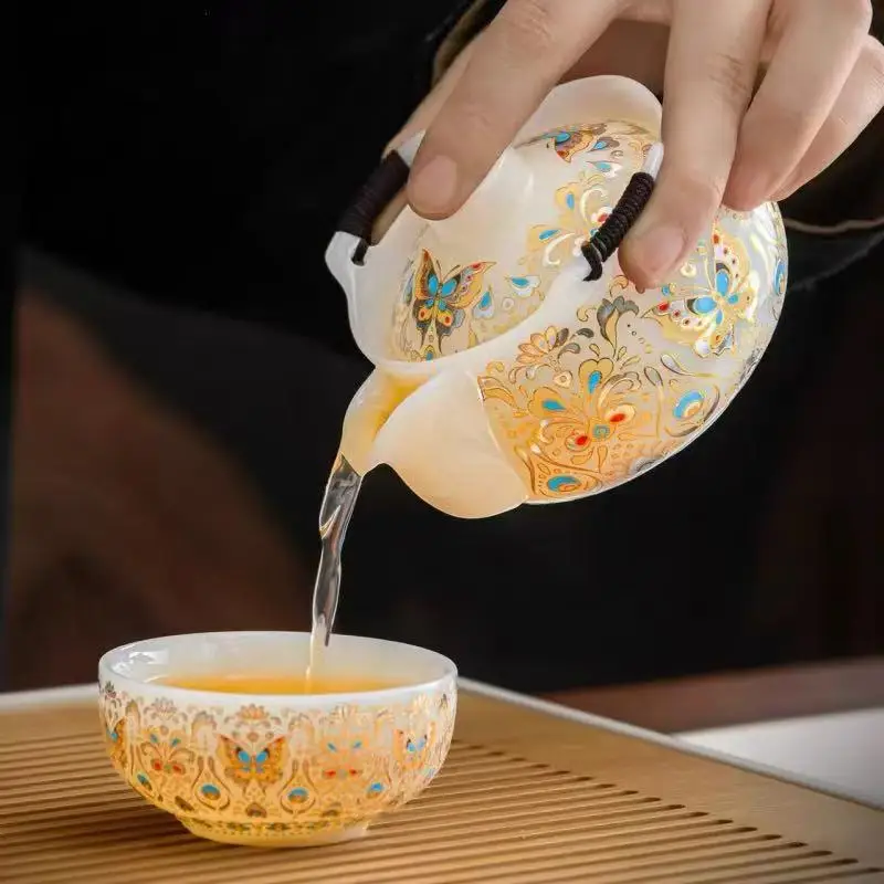 

LMM Hand Grab Pot Kuaike Cup Travel Tea Set One Pot Three Cups Light Luxury Retro Brewing Teapot