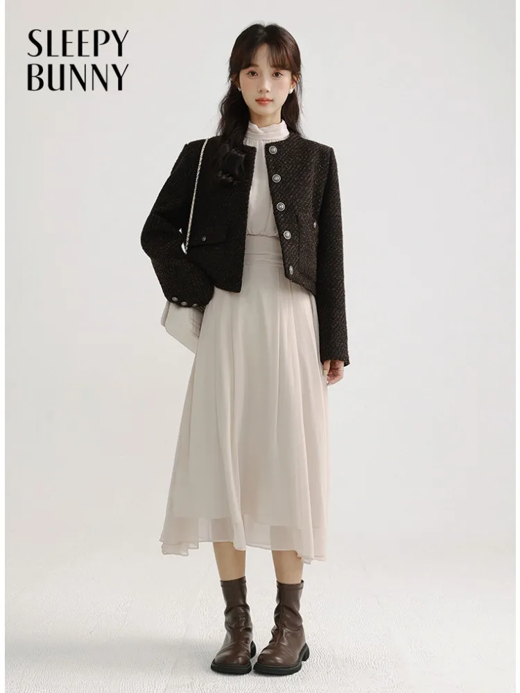 Elegant Tweed Short Jacket Vintage Round Neck Blazer for Women Chic Textured Weave Coat for Autumn Winter Office Casual Outfit