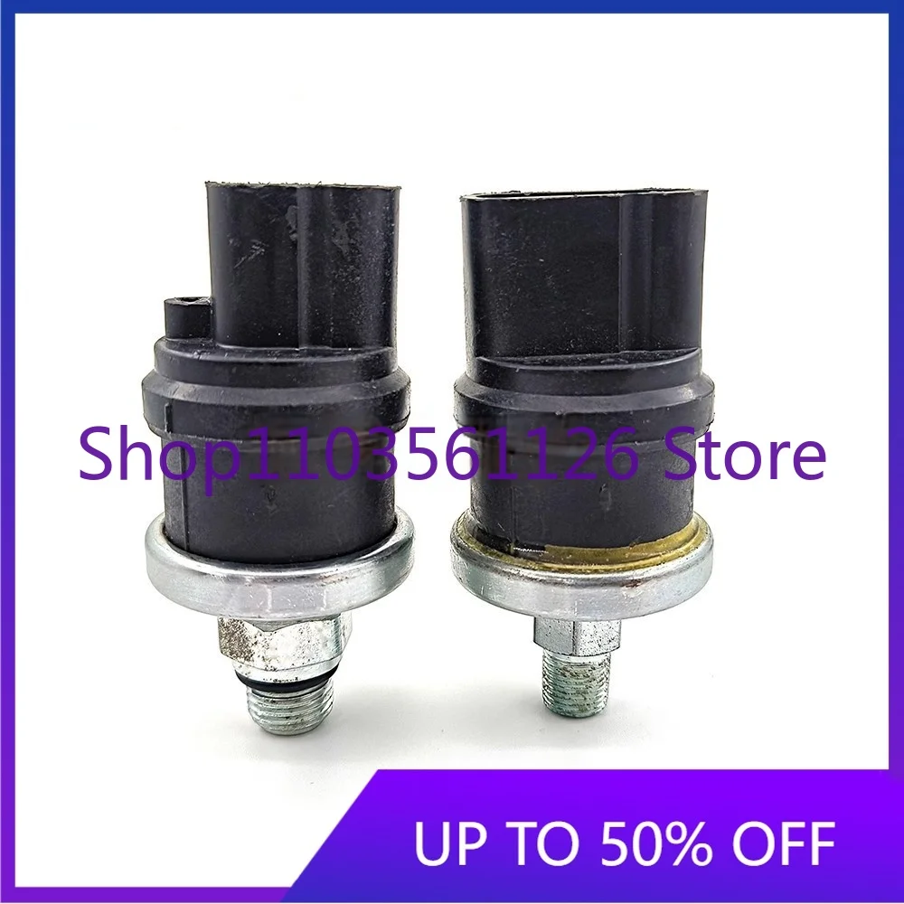 Brand New Excavator Oil Pressure Sensor Compatible with 453 463 553 653 Models 7002980 6682585