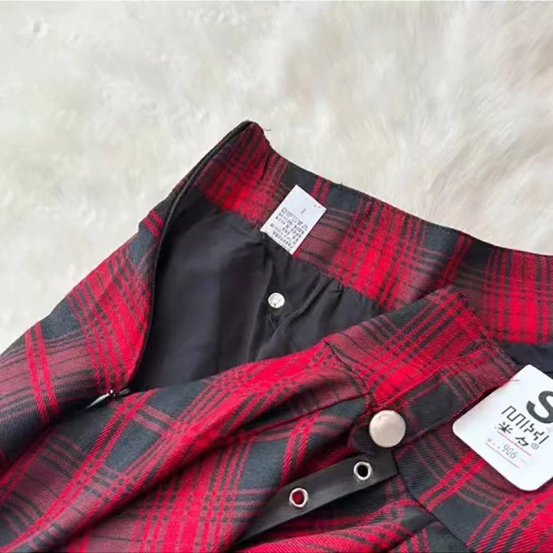 Рисунок 5 - Женский новый жилет-бретелька в