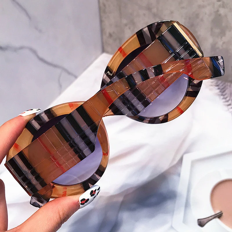 2023 New Vintage Colorful Stripes Round Sunglasses Women Men Brand Designer Fashion Big Sun Glasses Female Show Shades Oculos