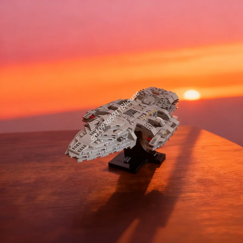 

649pcs MOC Battlestar Galactica Midi Scale Iconsed Model Building Blocks DIY Idea Toy Education Christmas Gifts Brick Birthday